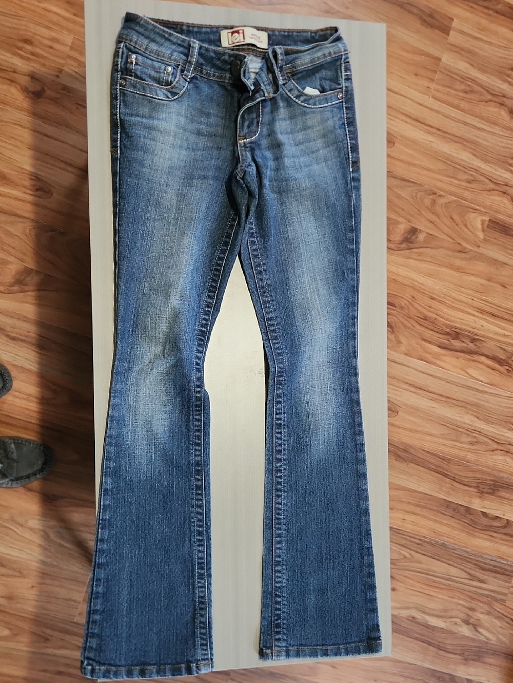 lei Women's Medium Blue Flare Jeans